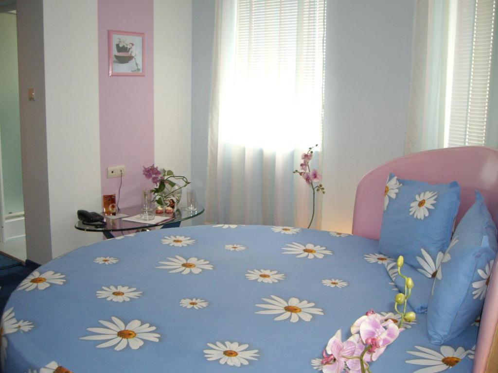 Family Hotel Mania Stara Zagora Rom bilde